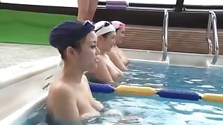 Japanese swimming game 2