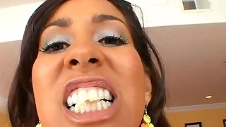 chipped tooth slut still can suck a..